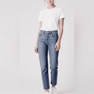 Vintage Polo Mom High Waisted 
Company Ralph Lauren Jeans
raw hem size 23/24